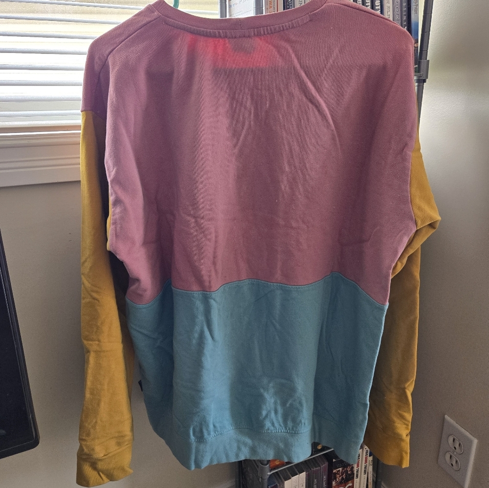 Colorblock Long Sleeve Shirt